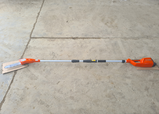 Akku Hochentaster mieten - Husqvarna 120i TK4